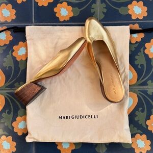 Mari Guidicelli Lebon Mule, Ouro / NEW